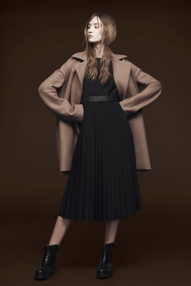 Latest VERA WANG  Collection Pre-Fall London