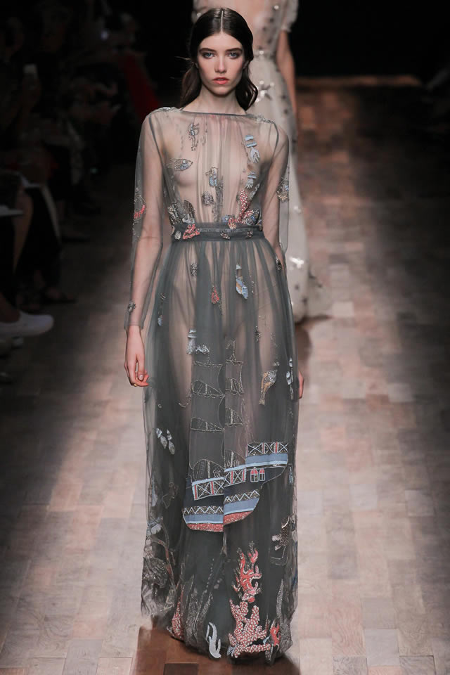 Latest Valentino Collection Milan Fashion Week S/S TOKYO