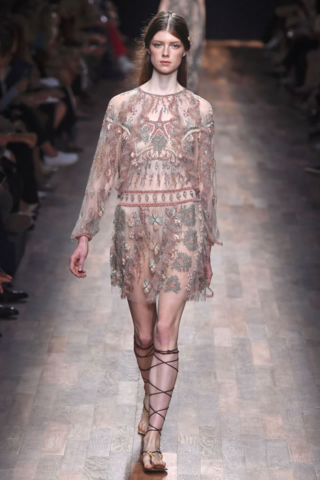 Paris Fashion Week S/S 2015 Valentino Collection