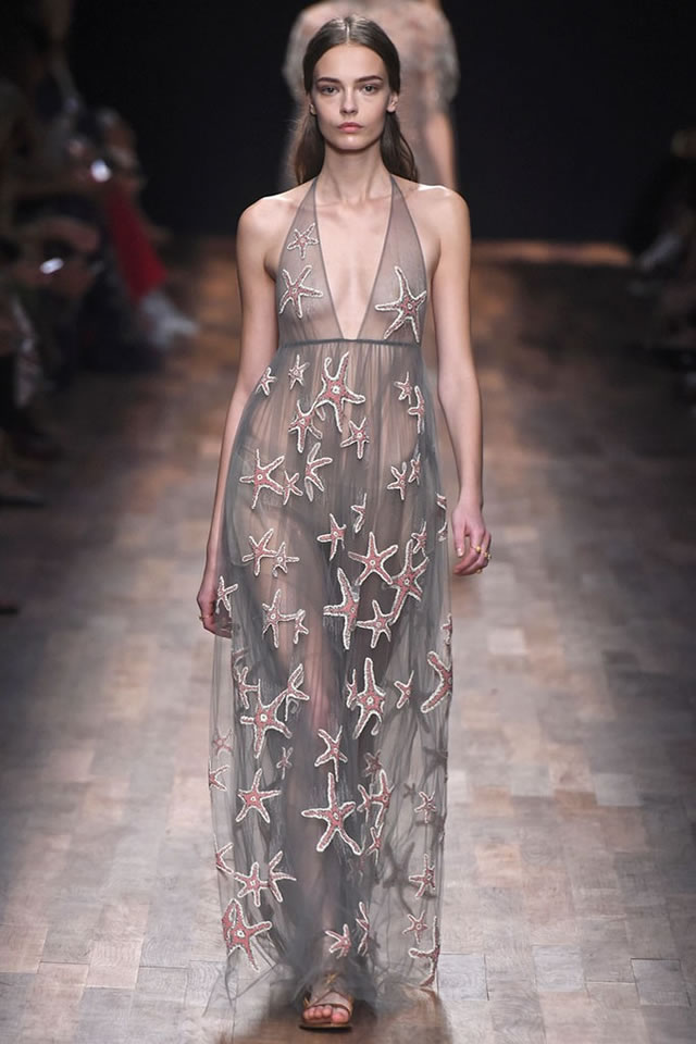 Latest Collection by Valentino Paris Fashion Week S/S 2015