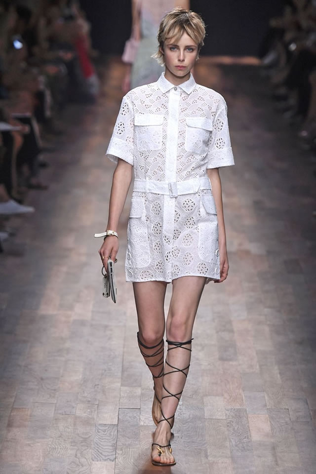 Valentino Latest Paris Fashion Week S/S 2015 Collection