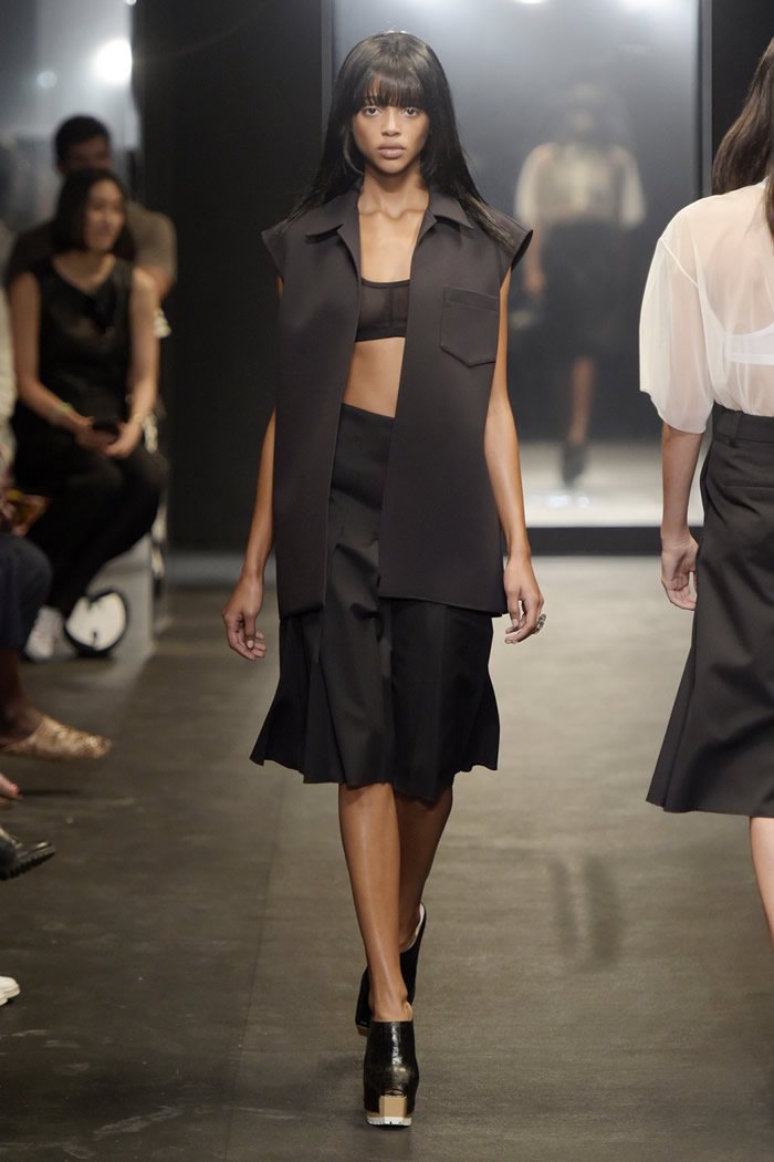 Vera Wang Latest Spring 2016 Collection