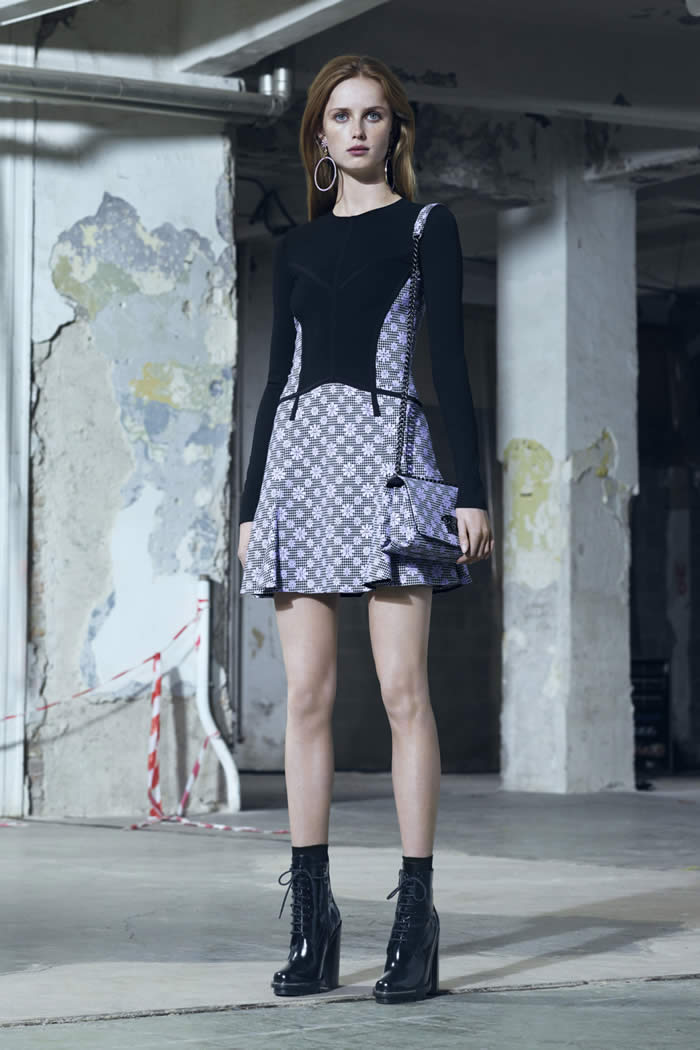 Pre-fall  2016 Versace Collection