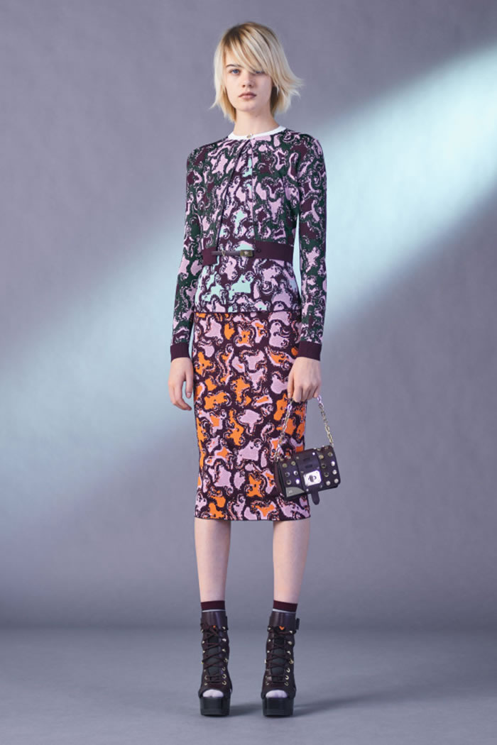 Versace Latest Pre Fall  2017 Collection