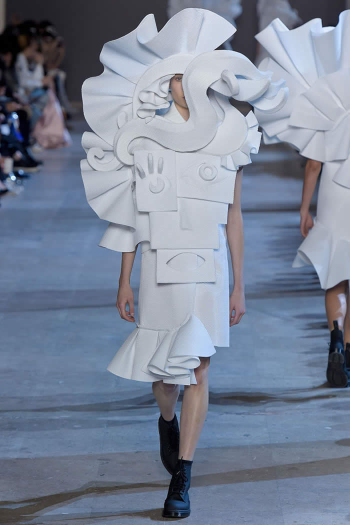 2016 Latest Viktor & Rolf Spring  Collection