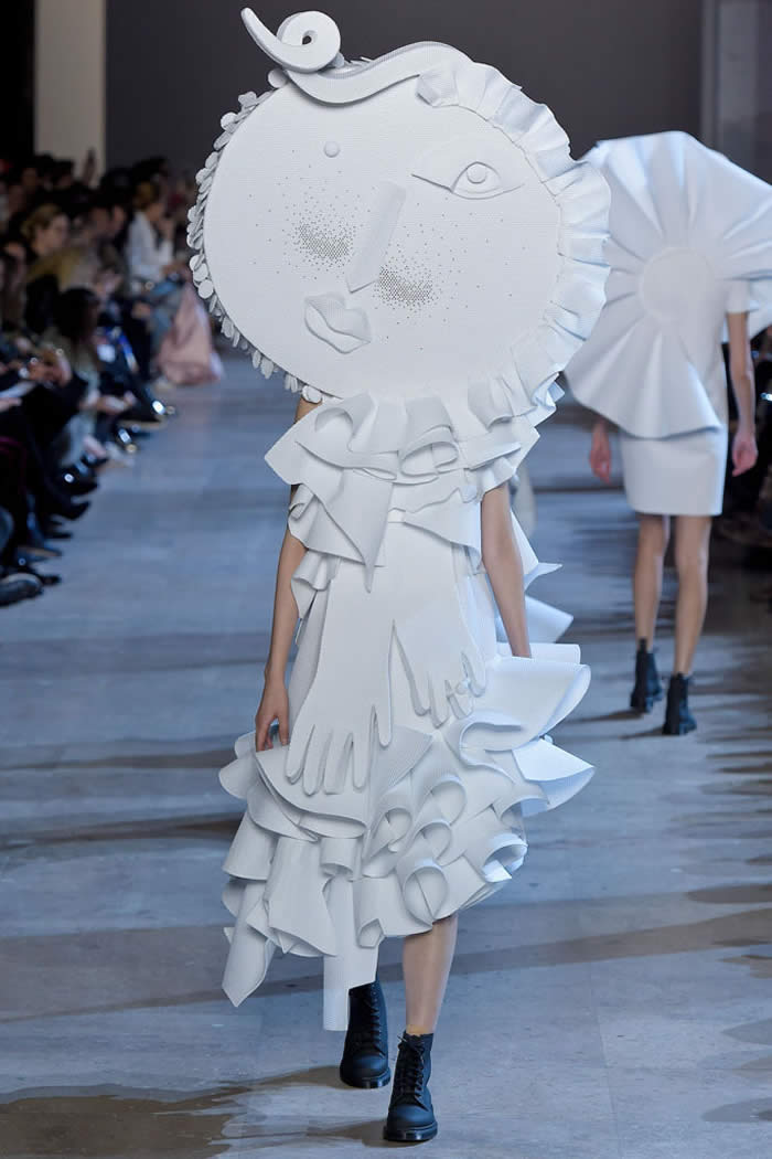Viktor & Rolf Spring  2016 Collection