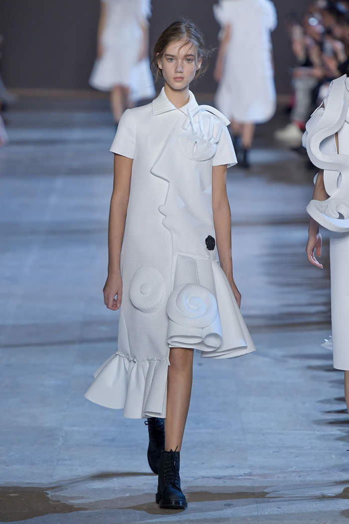 Viktor & Rolf 2016 Spring   Collection