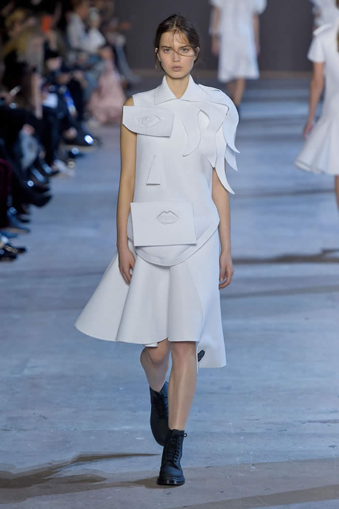 Spring  Latest Viktor & Rolf 2016 Collection