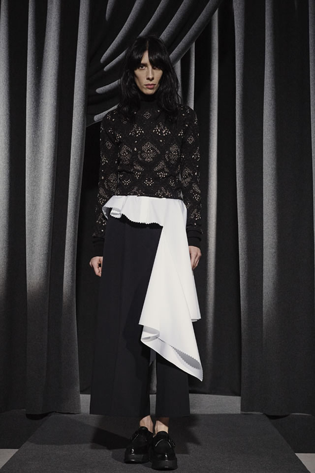 Paris Fall VIKTOR & ROLF  2015 Collection