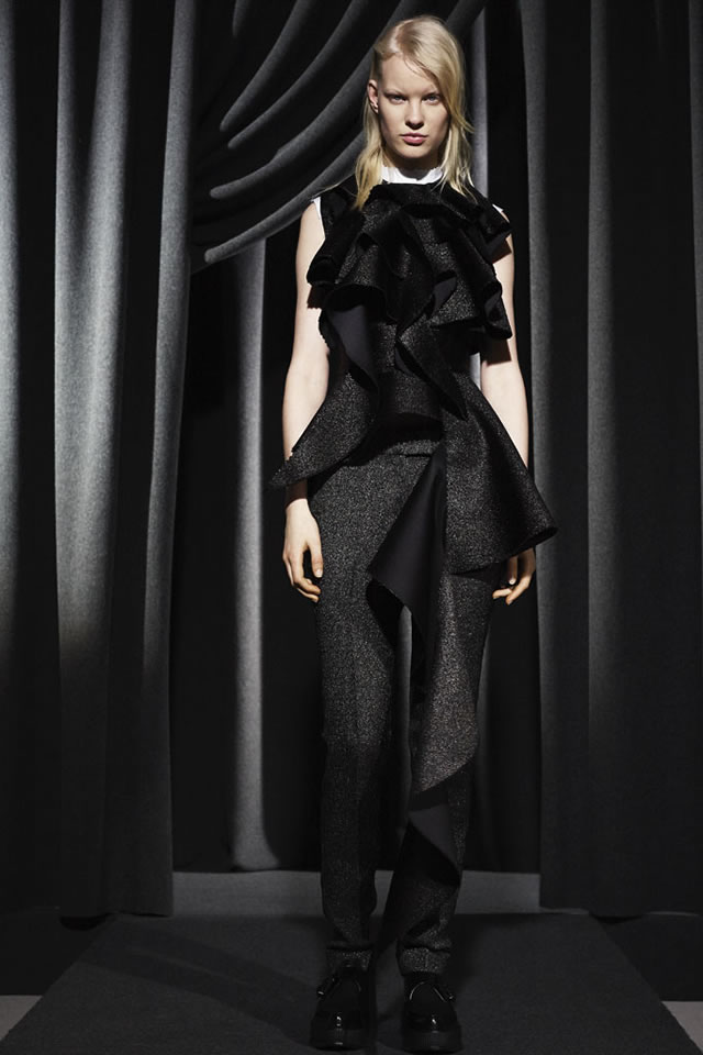 Fall VIKTOR & ROLF  2015 Paris Collection