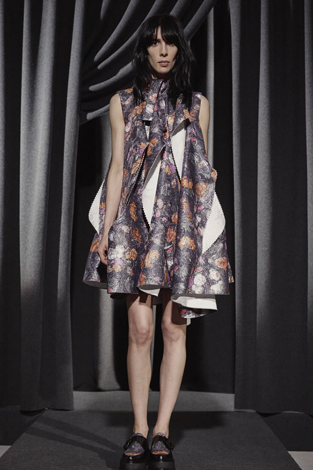 Fall VIKTOR & ROLF  Paris Collection