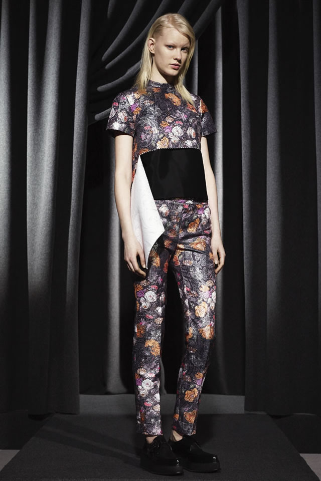 Fall VIKTOR & ROLF  Latest 2015 Paris Collection