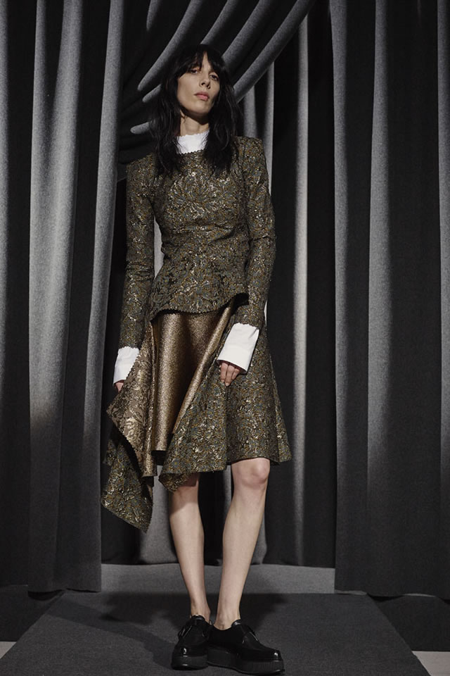 VIKTOR & ROLF  2015 Paris Fall Collection