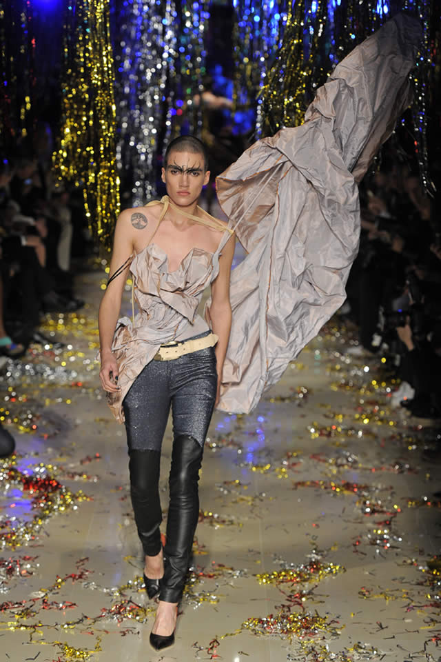 Latest Vivienne Westwood  Collection Fall Paris