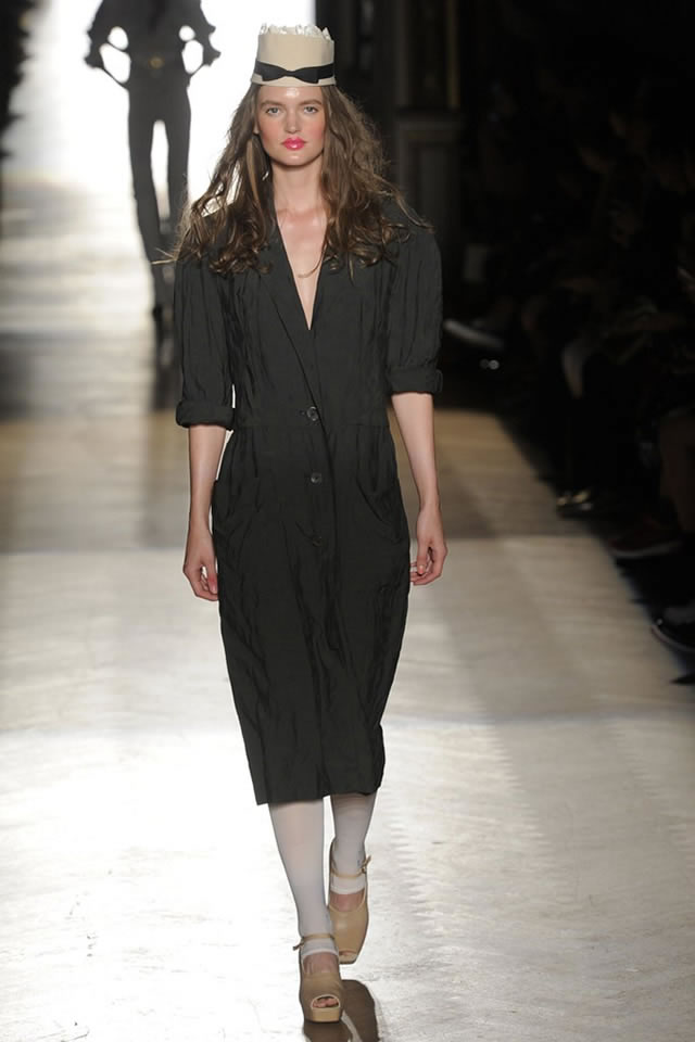 Paris Fashion Week S/S Latest 2015 Vivienne Westwood Collection