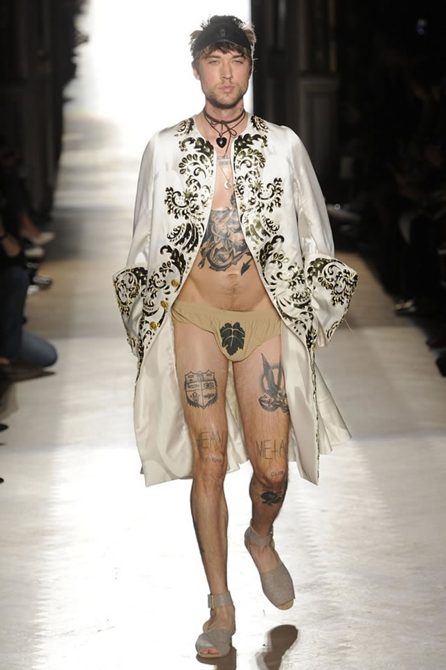 2015 Vivienne Westwood Paris Fashion Week S/S Collection