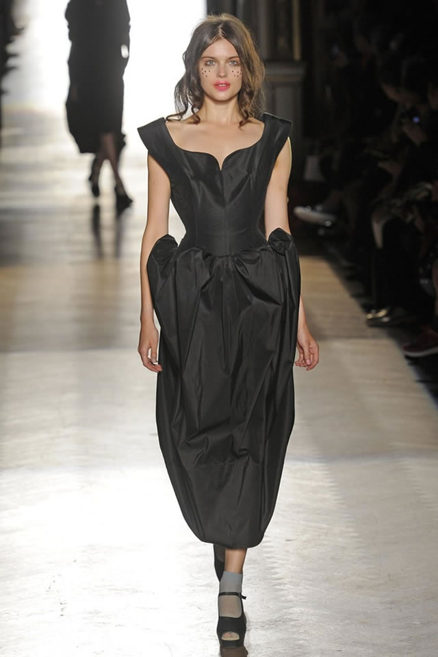 Vivienne Westwood Latest Paris Fashion Week S/S 2015 Collection