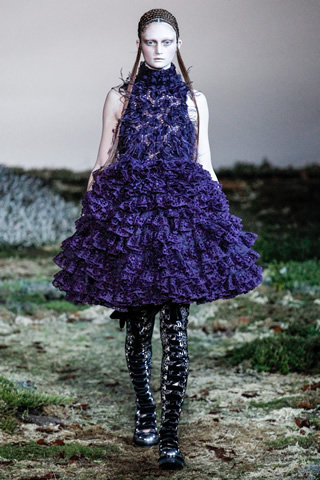 2014 F/W Alexander McQueen Paris Collection