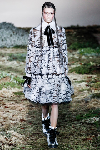 2014 Paris Alexander McQueen F/W Collection