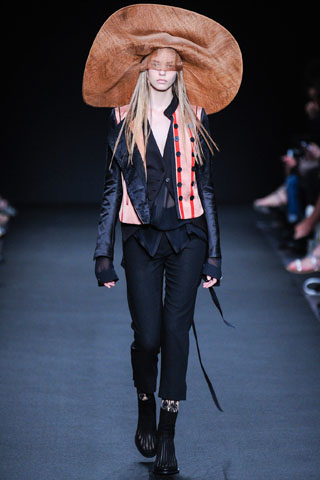 Paris Spring Ann Demeulemeester 2014 Collection