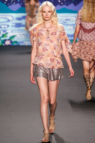 Anna Sui Spring Collection