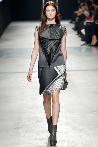 Autumn/Winter London 2014 Christopher Kane Collection