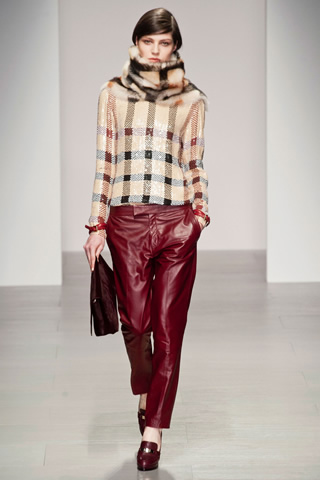 London Latest DAKS Autumn/Winter Collection