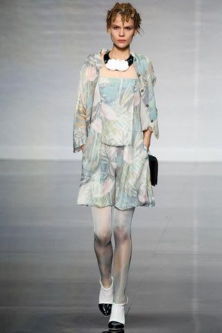 Milan Spring 2014 Emporio Armani Collection