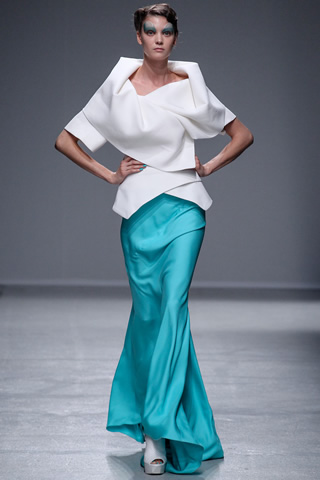 Spring 2014 Gareth Pugh Paris Collection