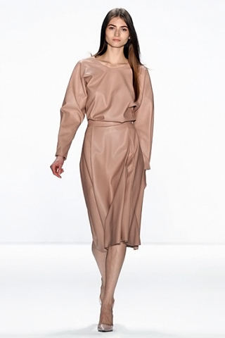 Hien Le 2014 Berlin Collection