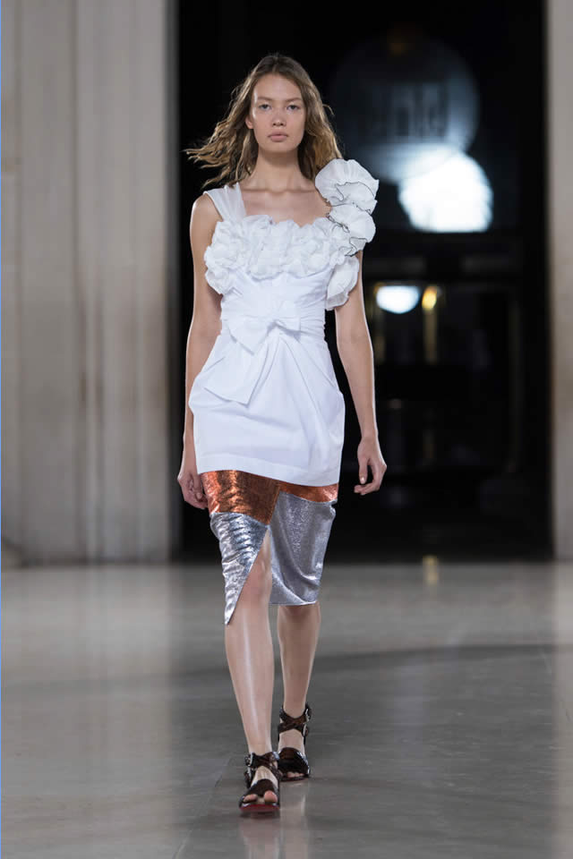 Latest Collection Spring Summer by Jonathan Saunders 2015 LFW