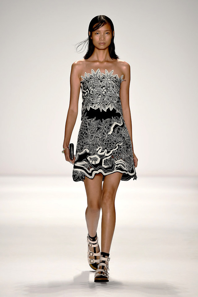 2015 MBFW Vivienne Tam Collection