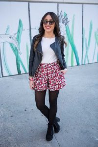 11 Simple Ways to Dress Up Your Plain White Tee For Holiday Gatherings