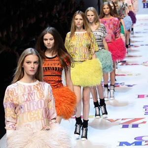 Latest Trends 2011 - Fluffy Feathers