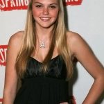 Aimee Teegarden Gallery