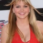 Aimee Teegarden Gallery