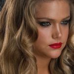 Esti Ginzburg Wallpeper