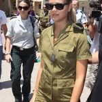 Esti Ginzburg Wallpeper