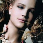 Esti Ginzburg Wallpeper