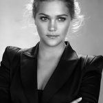 Esti Ginzburg Wallpeper