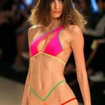 Michelle Alves sexy images