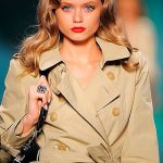Abbey Lee runway pic