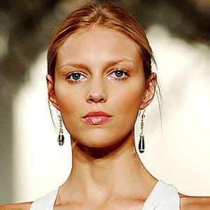 Anja Rubik Victoria's Secret Fashion Model Profile, Photos Gallery