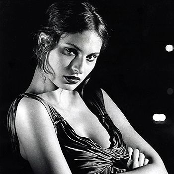 Line Gost Fashion Model Biography, Hot Pictures Gallery