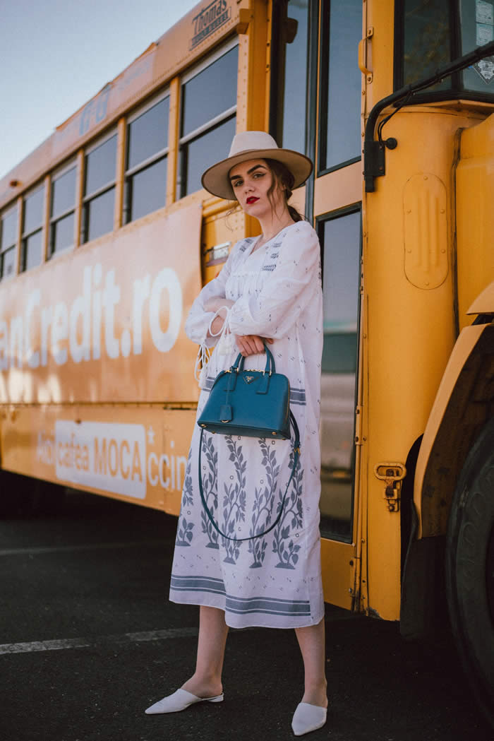 15 Perfect Midi Dress Outfit Ideas for Hot Summer Days