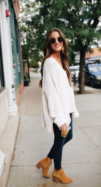 It’s Sweater Weather Y’all: Casual Sweater Outfits for Fall