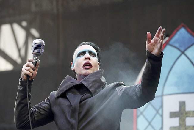 Arrest warrant issued for singer Marilyn Manson