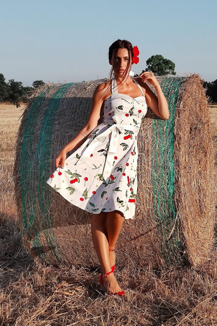 The dilemma of short or long vintage dresses