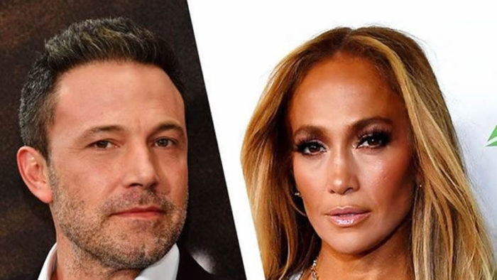 Jennifer Lopez and Ben Affleck enjoy a beachside
