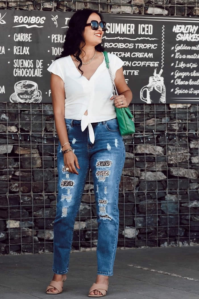 Chic Ripped Jeans for Women